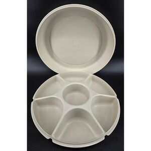 Vtg Tupperware Serving Center Vegetable Fruit Divided Tray 1665 & Lid 1666 Beige